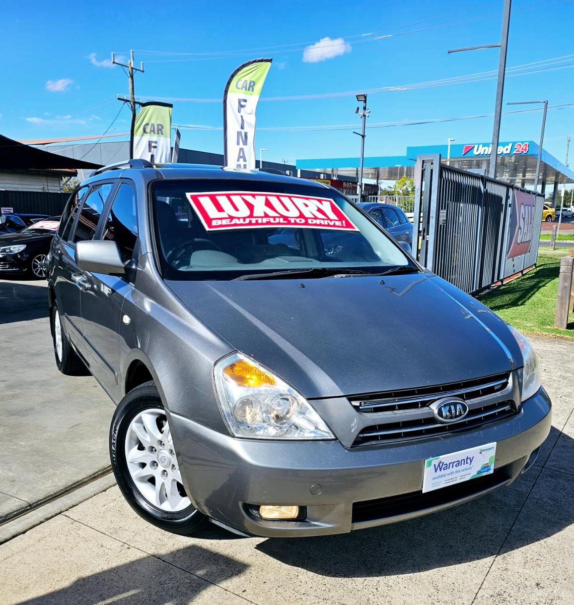 2009 Kia Grand Carnival Wagon